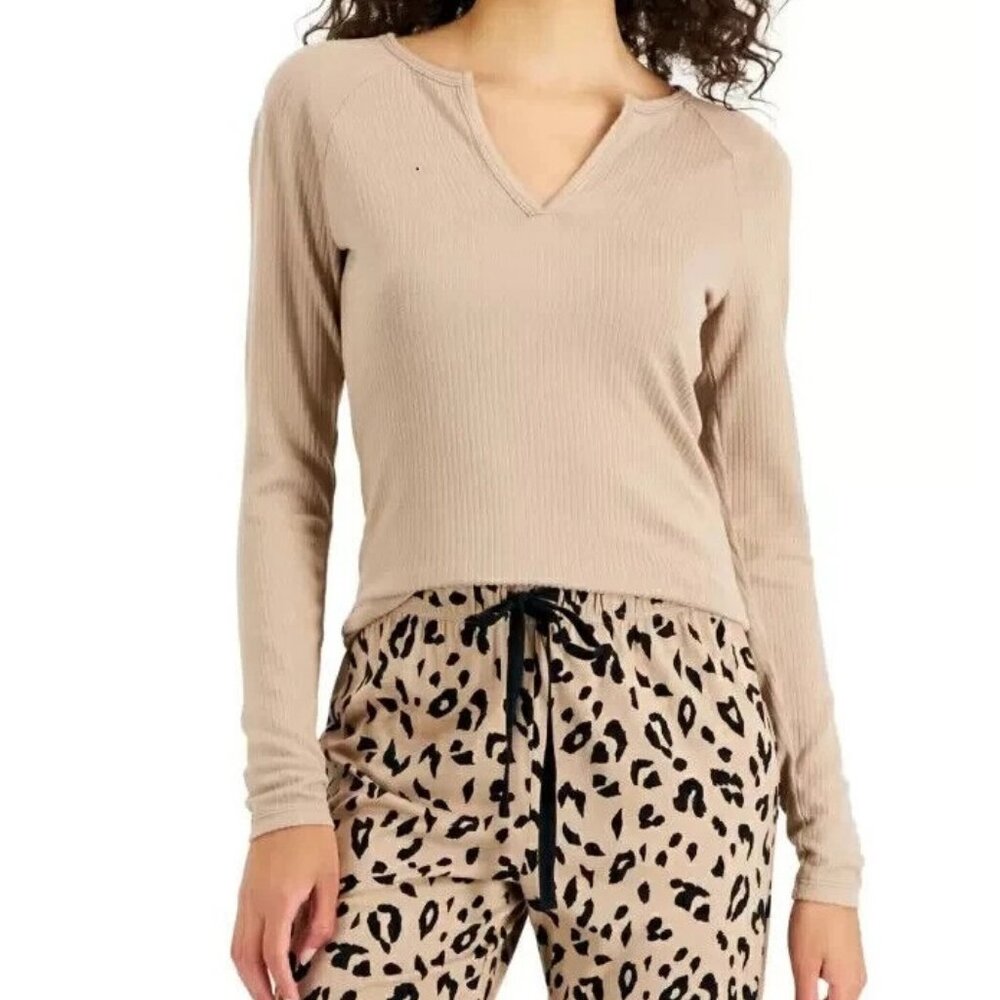Jenni Women's Split V-Neck Pullover Long-Sleeve Pajama Top, Toffee Brown